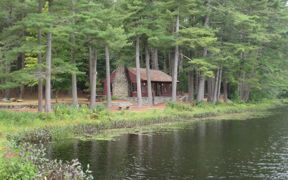 Oak Lodge Nature Center - Chatfield Hollow State Park